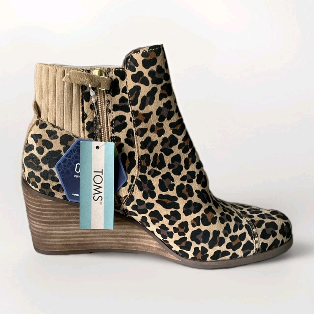 Toms Sadie Classic Leopard Print Suede Womens Sz 9 Zip Wedge Booties Ankle Boots